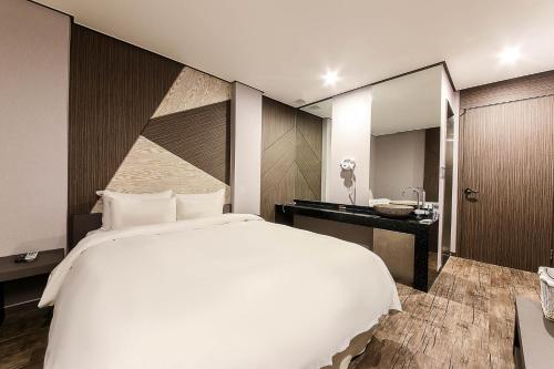 The Oreun Echae Hotel