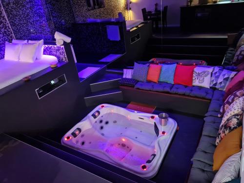 OCV Solè Room Type - One-Bedroom Apartment with Spa Bath