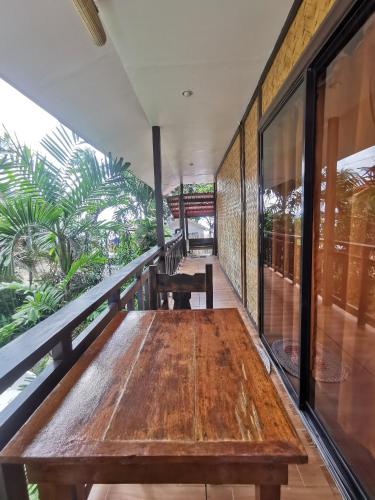 Kimura Beach Front El Nido