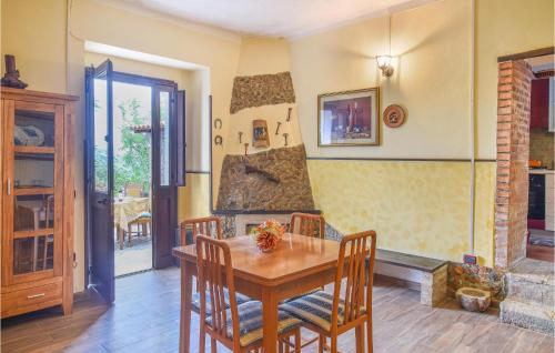  1 Bedroom Beautiful Home In San Floro in San Floro