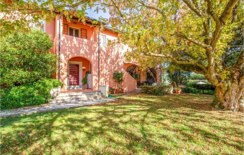 Cozy Home In Fucecchio With Jacuzzi