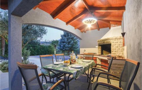 Balkons/terase, Amazing Home In Srinjine in Srinjine