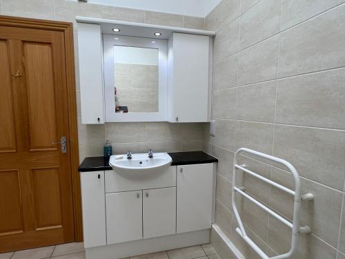 Badkamer, Carpenters Cottage in Eaton