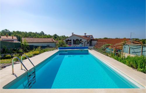3 Bedroom Beautiful Home In Ruzici