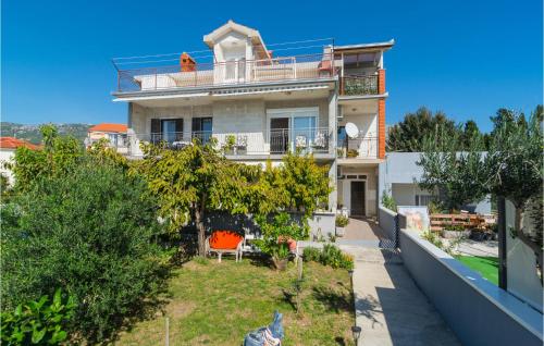 Apartment Obala Kralja Tomislava Vi – khách sạn tại Kastel Kambelovac