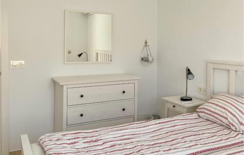 Amazing Home In El Chaparral With Wifi - image 4