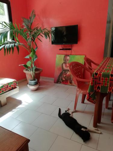 Maison Manour Chambre espacée et climatisée (Maison Manour Chambre espacee et climatisee) in Mbour