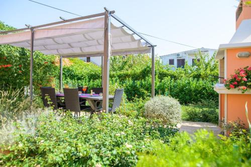 Holiday home Mirjana - with garden - main image