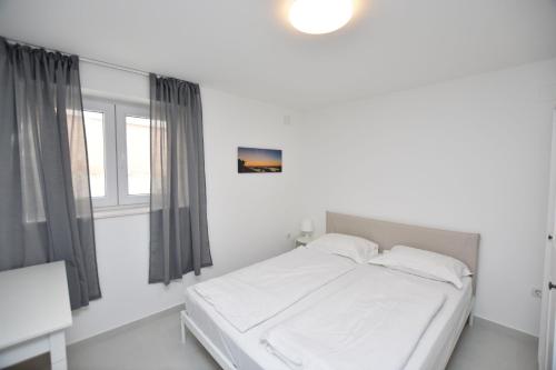 Apartments Leonardo - image 9