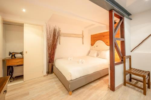 Cozy Getaway in Alfama by LovelyStay, Lisabon