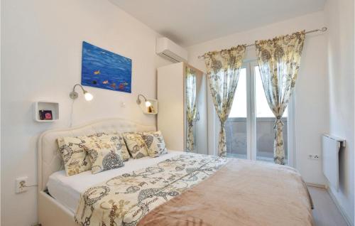Cozy Home In Split With Private Swimming Pool, Can Be Inside Or Outside, Split (foto 8)