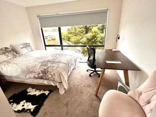 New town house room in Green lane, Окленд (фото 3)