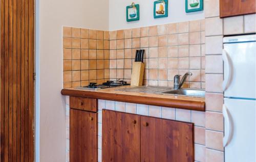 Konyha, Two-Bedroom Apartment In Grebastica in Grebaštica