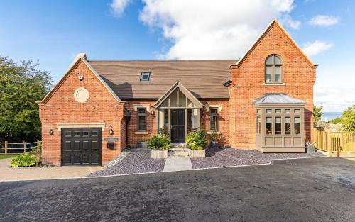 Entré, Monterey Egypt Point in Cowes West and Gurnard