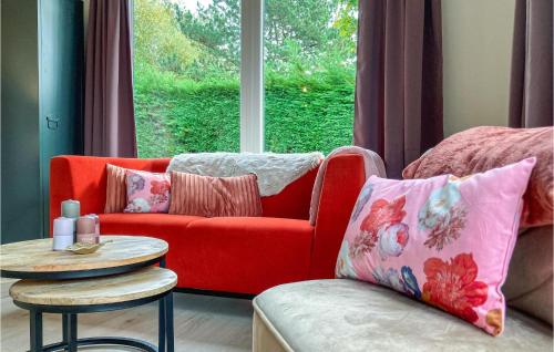  Awesome Home In Heinkenszand With Wifi in heinkenszand