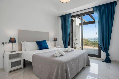 Apt in Casares del Mar by Costarentals - Ref M50, Bahia de Casares (foto 4)