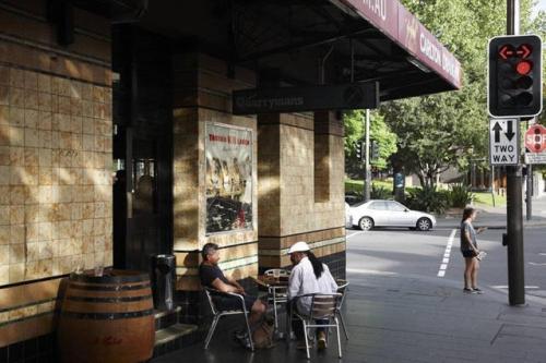 Thriving city location dining hub near CBD - image 10