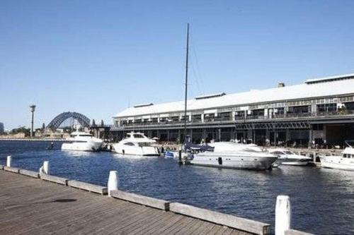 Thriving city location dining hub near CBD - image 12