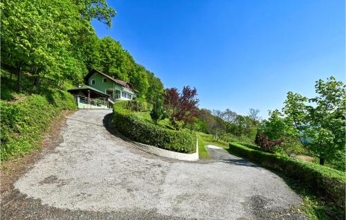 Viesnīcas āriene, Stunning Home In Madzarevo With Sauna in Moždenec
