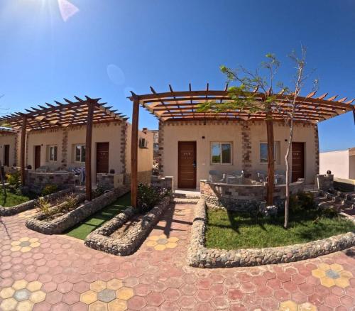 Dolphin Continental Hotel