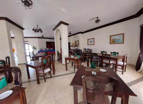 Restaurant, Dolphin Continental Hotel in El Quseir