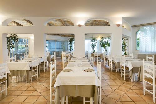 Grand Hotel In Porto Cervo - image 9