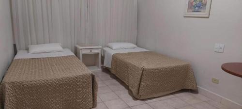 1 double bed, 1 twin bed