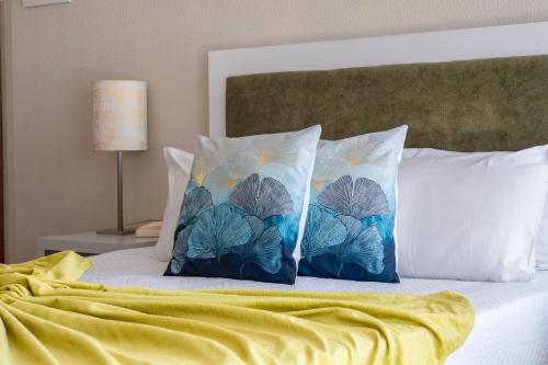 1 twin bed