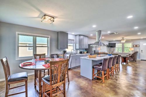 Newly Built Cotter Home, Great Fishing Nearby in Kotera (AR)