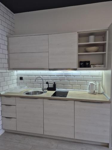 Boulevard Apartments - image 5
