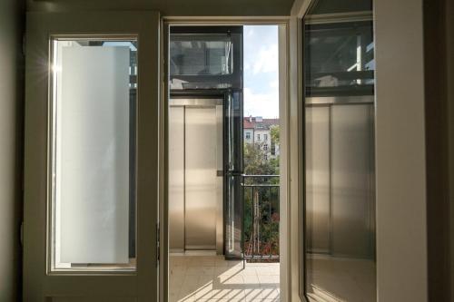 Prague Days - One bedroom newly renovated apartment with workspace and Netflix - image 6