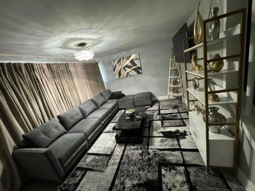 Hamaline Luxury Guest House in Douglas