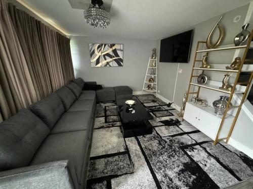 Hamaline Luxury Guest House in Douglas