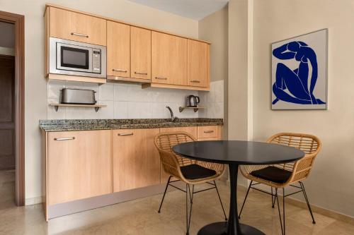 Kitchen, Wyndham Grand Costa del Sol in Mijas