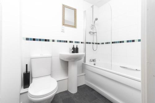 LUXURY SEA BLUE-Birmingham central apartment, Бирмингем (фото 8)