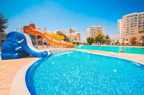 Neuron 1-Bedroom Pool View Apartment in Caesar Resort Neuron 1-Bedroom Pool View Apartment in Caesar Resort