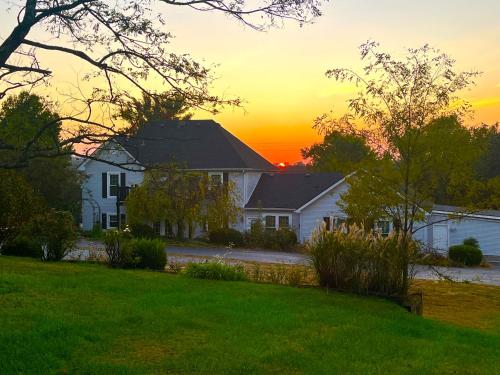 Hill House Bed and Breakfast Hill House Bed and Breakfast