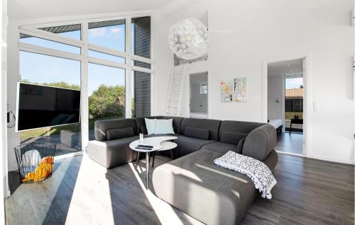  3 Bedroom Gorgeous Home In Ebeltoft in Ebeltoft