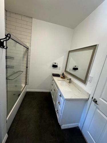 Green House in Los Angeles (CA)