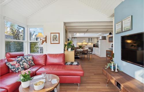  Amazing Home In Otterup With Kitchen in Otterup