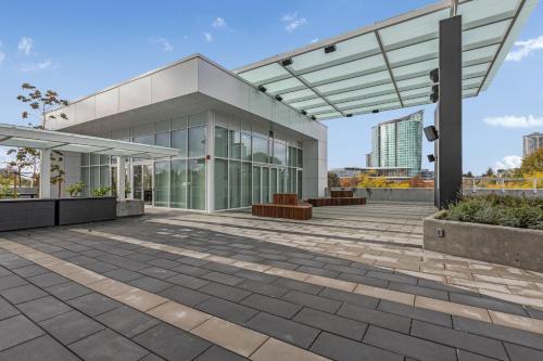 Modern 1-Bedroom Surrey Condo with Amazing Views in Surrey, Canada