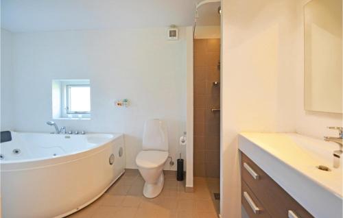 Bathroom, Holiday Home Fiskervej Thisted Iii in Norre Vorupor