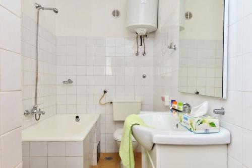 Two-Bedroom Apartment with Terrace image 1