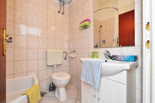 Two-Bedroom Apartment Standard image 1