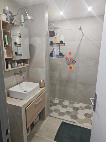 Emmanuel INN 1 - Drancy