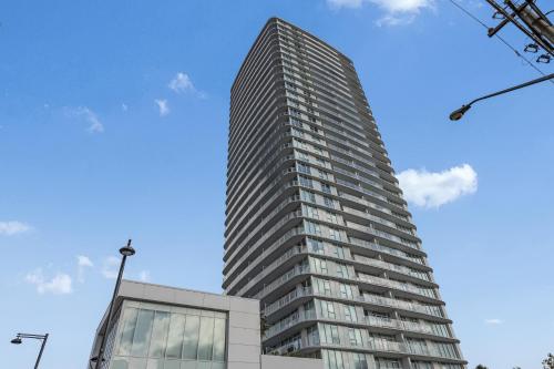 1-Bedroom Surrey Condo with Breathtaking Views in Surrey, Canada