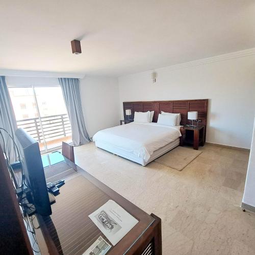 Habitación triple, vistas a la ciudad