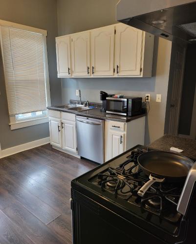 Queen Room, airport location, free wifi in Columbus, USA