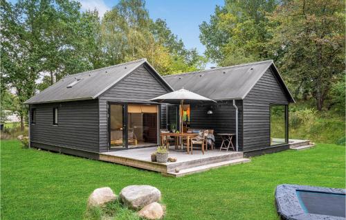 Stunning Home In Fårevejle With Kitchen in Fårevejle