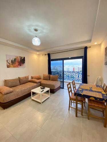 View, Costa Mar Playa 10 - Appartement Charmant avec Piscine et Vue Mer in Martil